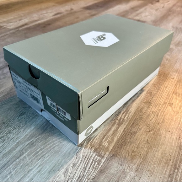 New Balance 306 Jamie Foy slip-on.  Brand new with box. NM306LIS size 9 - Picture 3 of 3